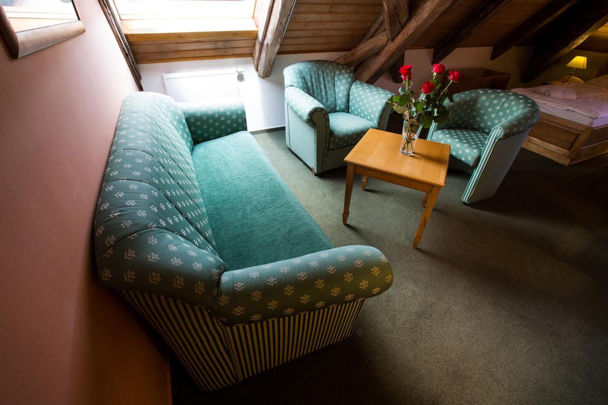Hotel U Lipy Krusovice Δωμάτιο φωτογραφία